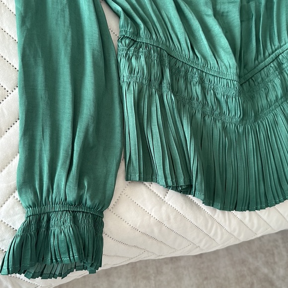 Philosophy Satin Emerald Top - Picture 2 of 3